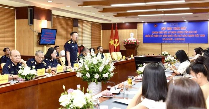 Ông Trần Đức Hùng phát biểu tại buổi gặp mặt phóng viên các cơ quan báo chí nhân kỷ niệm niệm 101 năm Ngày Báo chí Cách mạng Việt Nam. Ảnh: HA