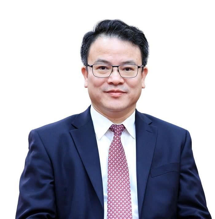 Thứ trưởng Trần Quốc Phương