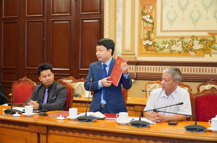 Trưởng nhóm nghiên cứu Tạ Thu Phong giới thiệu một số kết quả bước đầu của dự án.