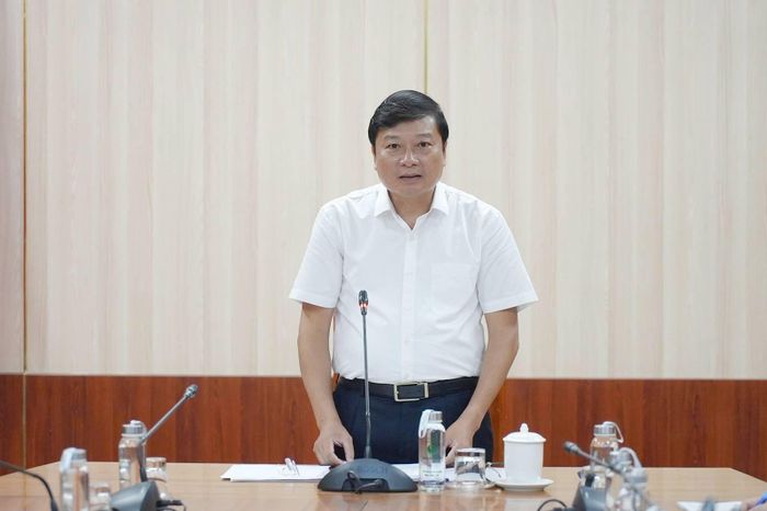  Ông Lê Hồng Vinh, Phó Bí thư Tỉnh ủy, Chủ tịch UBND tỉnh Quảng Trị kết luận cuộc họp 