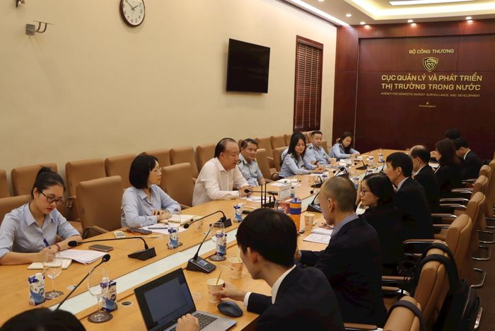 Trong nhiều năm qua, các doanh nghiệp Nhật Bản thường xuyên duy trì trao đổi thường xuyên với lực lượng Quản lý thị trường trong công tác chống hàng giả và bảo vệ quyền lợi người tiêu dùng.