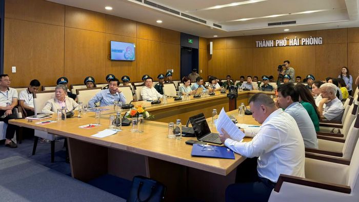 Phiên thảo luận chủ đề “Báo chí - Doanh nghiệp đồng hành kiến tạo tương lai” được báo chí và doanh nghiệp quan tâm.