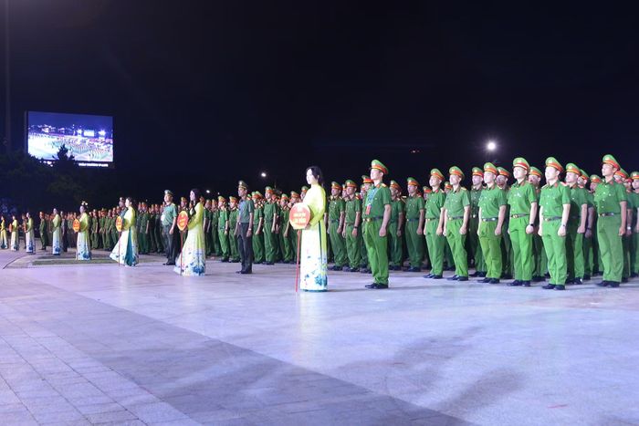 Công an các đơn vị, địa phương khu vực 3 tham gia hội thao.