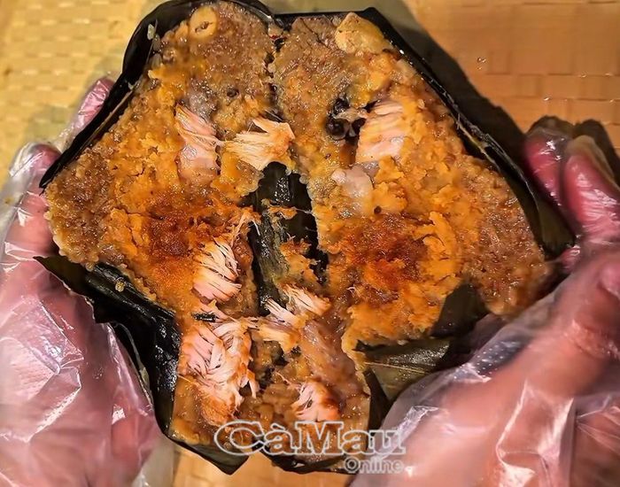Chiếc bánh ú bá trạng sau khi ra lò.