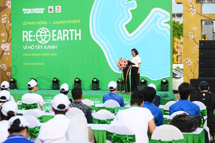 Quanh cảnh Lễ phát động Sự kiện “RE:EARTH - Vì Hồ Tây xanh”. Ảnh: D.Thiện
