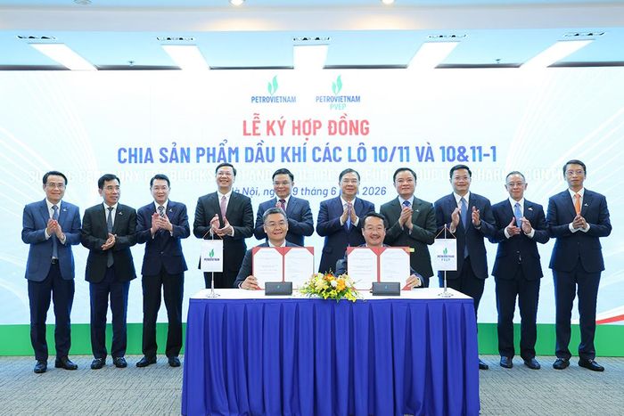 Lãnh đạo Chính phủ và các bộ ngành, Petrovietnam chứng kiến lễ ký Hợp đồng phân chia sản phẩm Lô 10/11 và Lô 10&11-1 giữa Petrovietnam và PVEP
