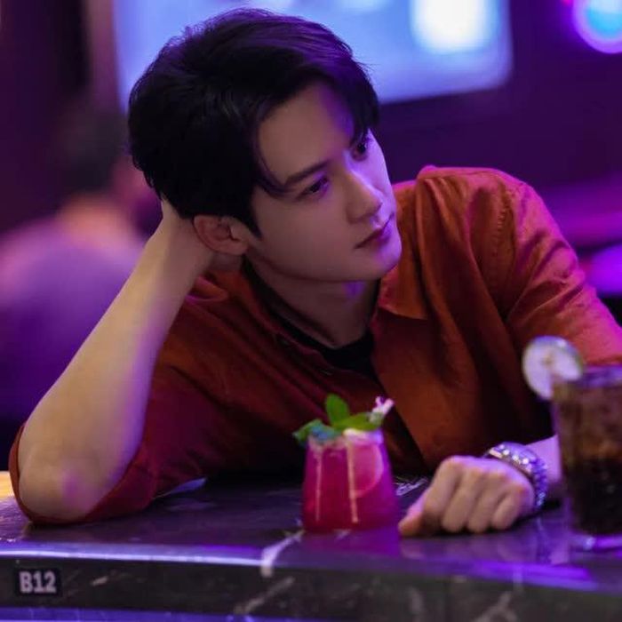 Đàn Kiện Thứ vai Lý Diệc Phi trong Tình yêu có pháo hoa - Ảnh: Sina