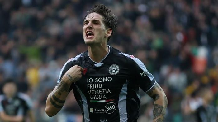 Tiền vệ người Italy lọt vào cuộc đua chuyển nhượng Serie A