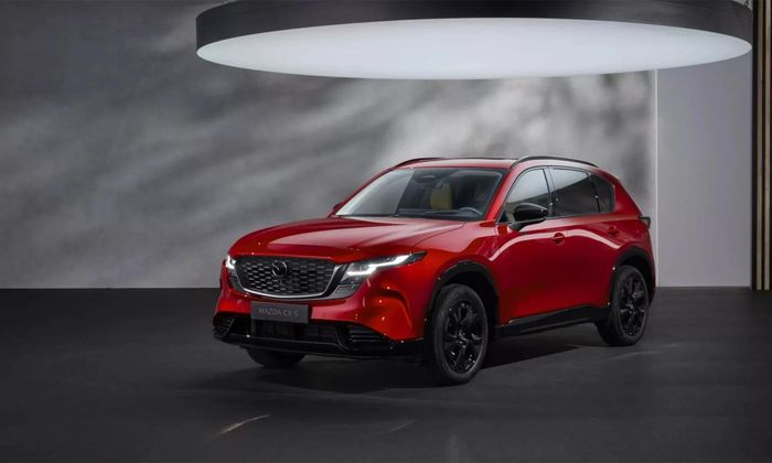 Mazda CX-5 là lựa chọn cân bằng giữa vận hành và giá trị sử dụng