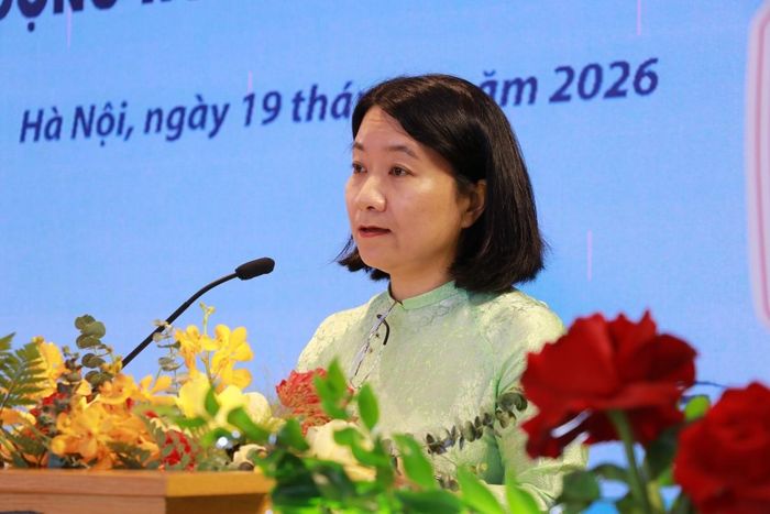 Bà Trần Thị Giang, Tổng Biên tập Tạp chí Tự động hóa Ngày nay phát biểu tại sự kiện.
