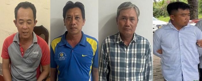 Các đối tượng Trương Minh Quang, Nguyễn Văn Linh, Lâm Văn Đảm và Võ Văn Thâu (từ trái sang) trong vụ án mua bán trái phép động vật nguy cấp, quý hiếm. Ảnh: CAAG