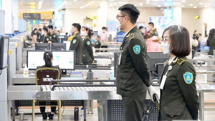 Nghị định 215/2026/NĐ-CP của Chính phủ quy định rõ những trường hợp lực lượng kiểm soát an ninh hàng không được lục soát người tại sân bay. (Ảnh minh họa: Cục Hàng không)