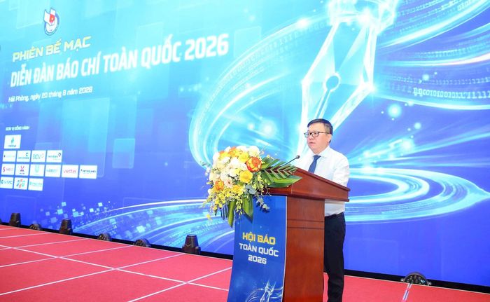 Ủy viên Trung ương Đảng, Phó trưởng Ban Tuyên giáo và Dân vận Trung ương, Tổng Biên tập Báo Nhân Dân, Chủ tịch Hội Nhà báo Việt Nam Lê Quốc Minh phát biểu bế mạc. Ảnh: HNB