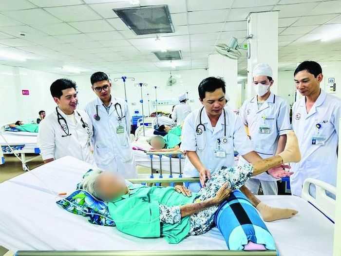 Báo chí đồng hành, lan tỏa các thông tin y tế và tiếp thêm động lực cho thầy thuốc trong hành trình cứu người.
