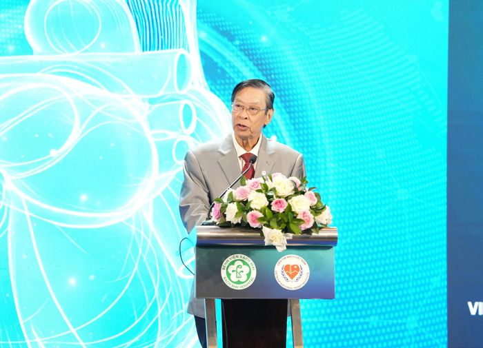 GS.TS. Đặng Vạn Phước – Phó Chủ tịch Hội Tim mạch học Việt Nam phát biểu.