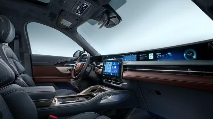 Ford dự kiến nhập khẩu những chiếc Nautilus đời 2027 từ tháng 1/2027, đồng nghĩa hãng chỉ còn ít thời gian để nhận được giấy phép từ chính phủ.