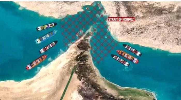 Ông Trump cho rằng việc phong tỏa các tàu Iran tại eo biển Hormuz đã tạo ra sức ép rất lớn.