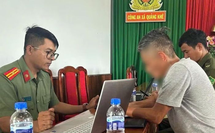 Công an làm việc với ông T.