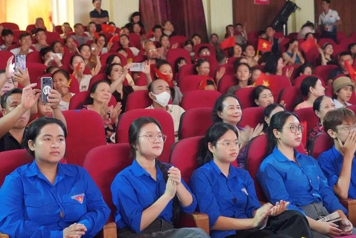 Chương trình diễn ra tại Thanh Hóa nhận được nhiều sự quan tâm của khán giả