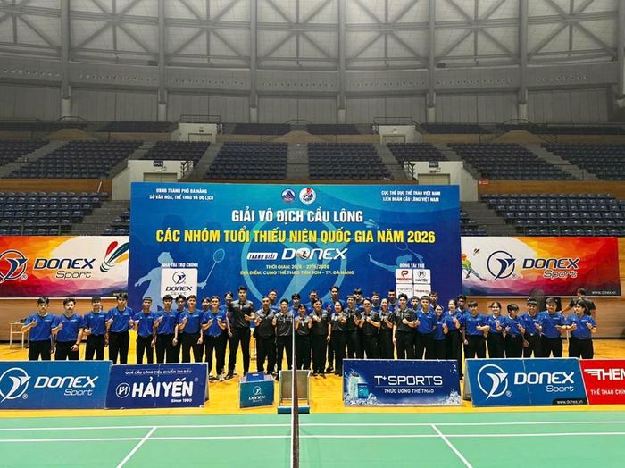 Lễ khai mạc Giải Vô địch Cầu lông các nhóm tuổi Thiếu niên Quốc gia năm 2026 – Tranh giải Donex đã diễn ra vào tối 21.6