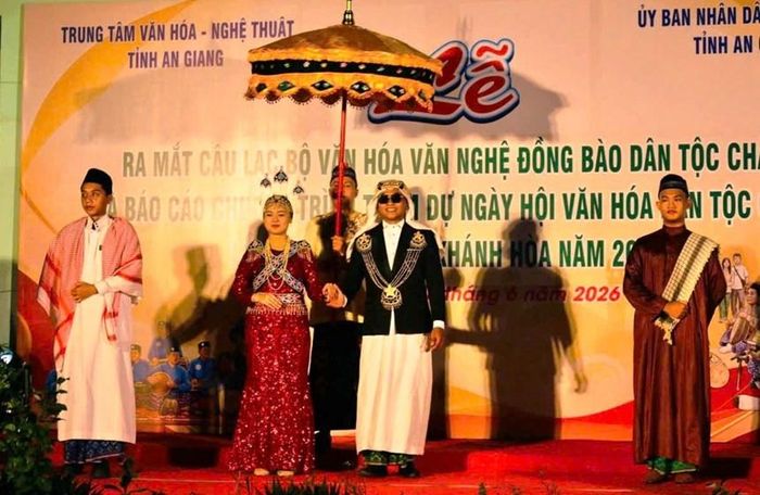 Tái hiện nghi thức đám cưới truyền thống của đồng bào Chăm trên sân khấu
