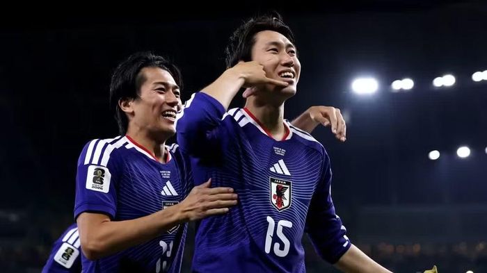 Daichi Kamada mở tỷ số từ rất sớm cho Nhật Bản. (Ảnh: FIFA)