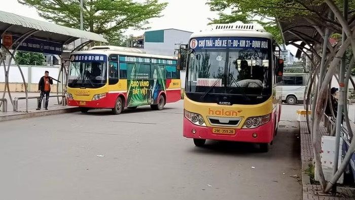Nhiều ý kiến kiến nghị cấp có thẩm quyền có chính sách phù hợp đối với vận tải hành khách bằng xe buýt.