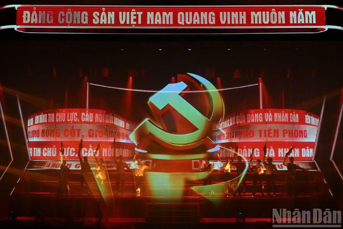 Báo chí cách mạng là tiếng nói chính thống, là bộ lọc của sự thật, là điểm tựa của niềm tin xã hội, viết tiếp câu chuyện thời đại bằng khát vọng phụng sự.