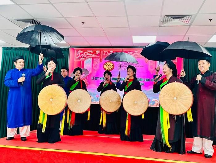 Những liền chị, liền anh được yêu mến tại Câu lạc bộ Di sản Văn hóa Âm nhạc Dân tộc Quan họ Bắc Ninh "Đến hẹn lại lên".