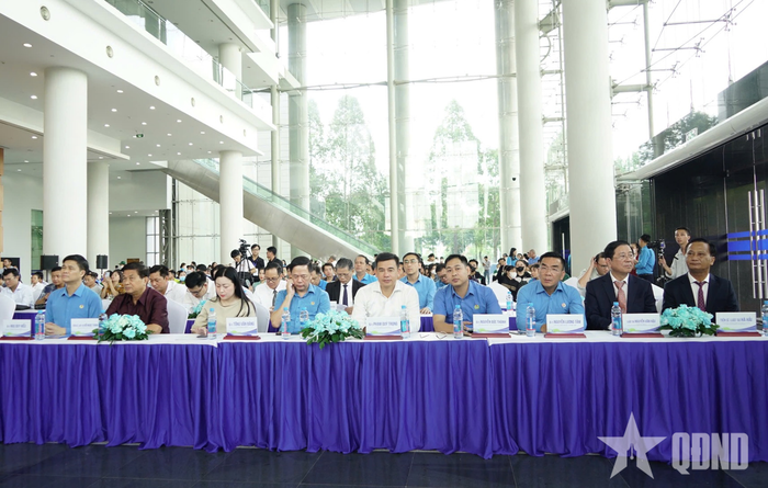 Các đại biểu dự ngày hội.