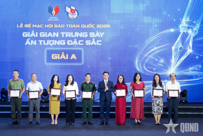 Ban tổ chức trao giải A Gian trưng bày ấn tượng đặc sắc.