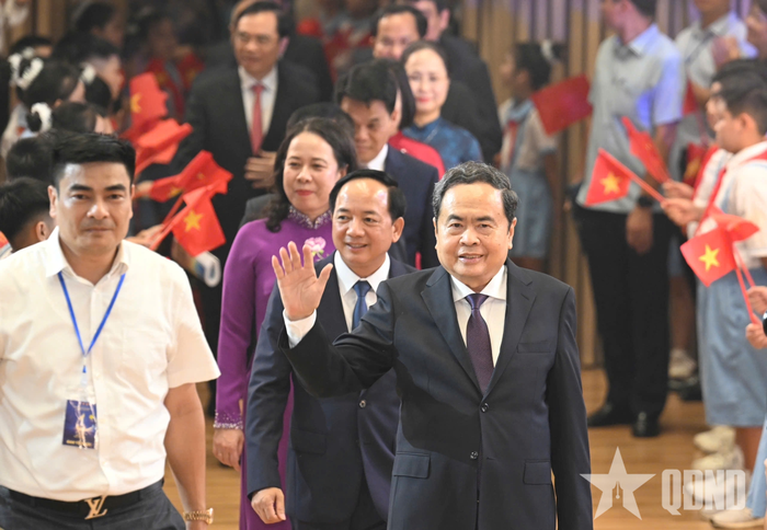Chủ tịch Quốc hội Trần Thanh Mẫn và các đồng chí lãnh đạo Đảng, Nhà nước tới dự buổi lễ. Ảnh: TUẤN HUY