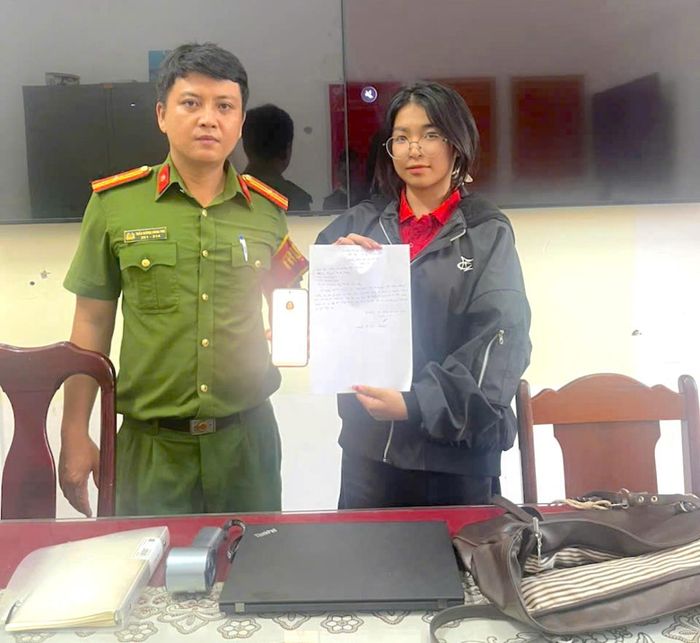 Công an phường Ngũ Hành Sơn vào cuộc xác minh, tìm chủ sở hữu là chị Nguyễn Thị Hà Phương để trao trả