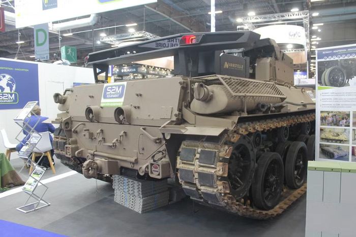 Việc loại bỏ bốn binh sĩ lẽ ra sẽ ngồi bên trong một chiếc AMX-30 sẽ làm thay đổi hoàn toàn việc tính toán rủi ro khi đưa phương tiện này vào khu vực tranh chấp, vì một nền tảng không người lái có thể chịu được sát thương, thu hút hỏa lực của kẻ thù hoặc bị phá hủy mà không có ai thiệt mạng bên trong.