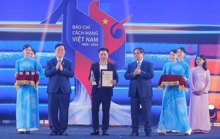 Nhà báo Võ Mạnh Hùng nhận Giải A, Giải Báo chí Quốc gia năm 2025.