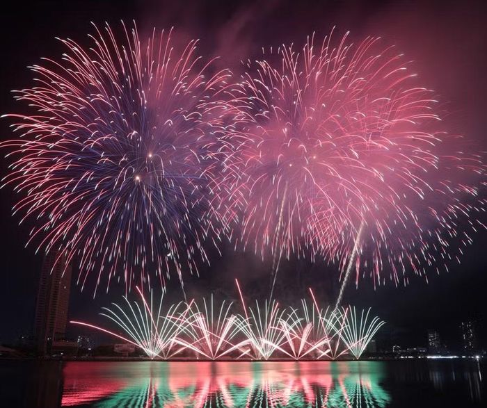 Trong khi đó, Apple Pyrotechnics Co., Ltd của Ma Cao (Trung Quốc) lại lựa chọn cách kể chuyện giàu chất điện ảnh với màn trình diễn "Celestial Journey to the West" (Tây Du Thiên Giới).