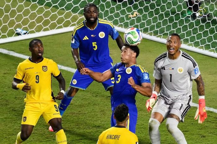 Thủ môn Eloy Room thực hiện 15 pha cứu thua giúp Curacao cầm hòa Ecuador 0-0 ở lượt trận thứ hai bảng E World Cup 2026.