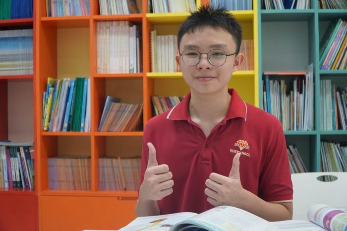 Nguyễn Đăng Phúc - học sinh lớp 9/1 Trường Tiểu học - THCS Hồng Ngọc trở thành thủ khoa kỳ thi tuyển sinh vào lớp 10