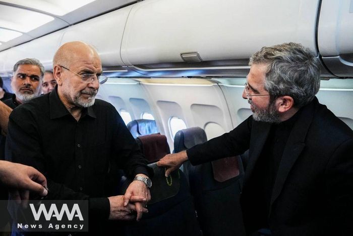 Phái đoàn đàm phán của Iran trên đường tới Thụy Sĩ. Ảnh: WANA
