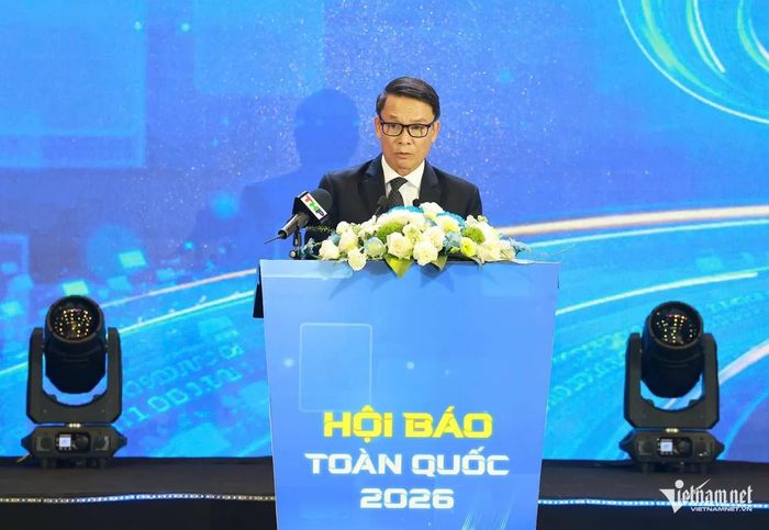 Ông Nguyễn Đức Lợi - Phó Chủ tịch Thường trực Hội Nhà báo Việt Nam, Trưởng Ban Tổ chức Hội báo phát biểu bế mạc