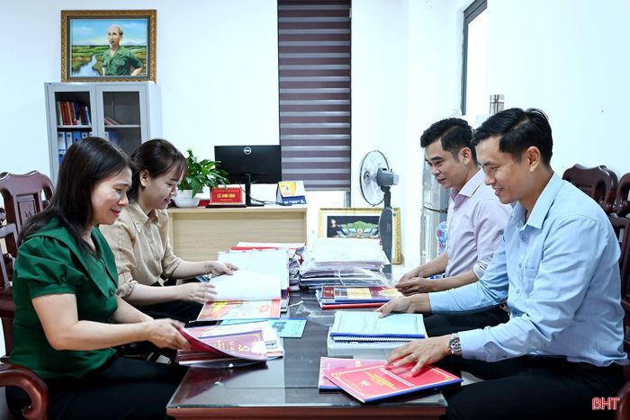 Gần 600 tác phẩm tiêu biểu từ cơ sở đã được lựa chọn gửi tham gia vòng thi cấp tỉnh.