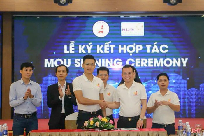 Các chương trình kết nối giao thương, ký kết hợp tác góp phần tạo cơ hội để doanh nghiệp trẻ Hà Tĩnh mở rộng thị trường và tìm kiếm đối tác.