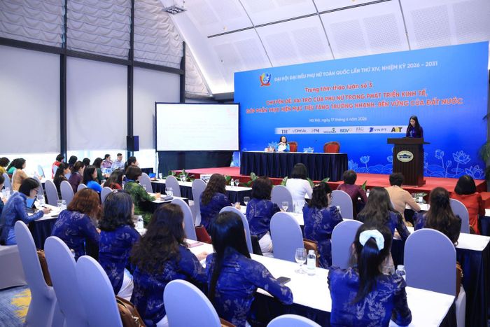 Phụ nữ đóng vai trò quan trọng trong phát triển kinh tế, góp phần thực hiện mục tiêu tăng trưởng nhanh, bền vững của đất nước.