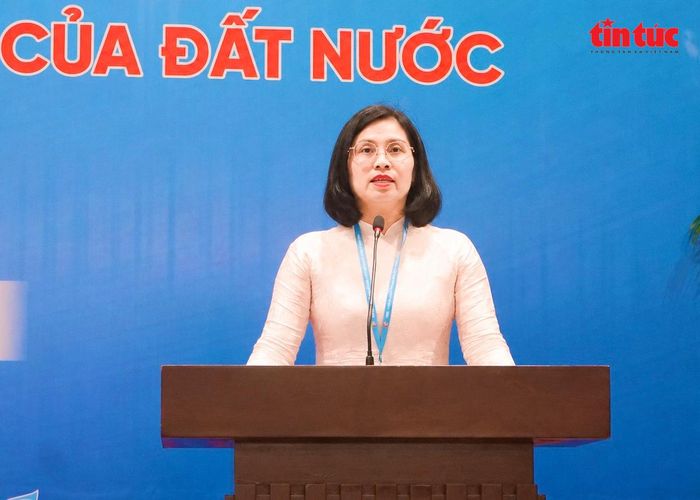 Phó Cục trưởng Cục Phát triển doanh nghiệp tư nhân và kinh tế tập thể Trịnh Thị Hương nhấn mạnh vai trò doanh nghiệp nữ trong ứng dụng công nghệ số thúc đẩy kinh tế xanh và phát triển kinh tế tư nhân bền vững.