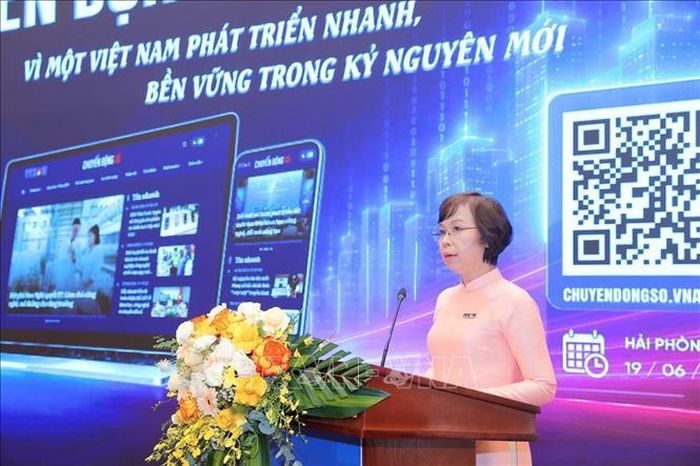 Đồng chí Vũ Việt Trang, Ủy viên Ban Thường vụ Đảng ủy các cơ quan Đảng Trung ương, Phó Trưởng Ban Tuyên giáo và Dân vận Trung ương, Bí thư Đảng ủy, Tổng Giám đốc Thông tấn xã Việt Nam phát biểu tại lễ khai trương Chuyên trang thông tin “Chuyển động số”của TTXVN, chiều 19/6/2026. Ảnh: Minh Quyết/TTXVN