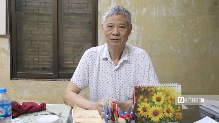 Ông Nguyễn Văn Hùng, Chủ tịch Hiệp hội làng nghề lụa Vạn Phúc.
