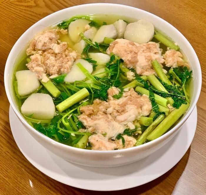Bát canh cua rau rút cực thơm ngon