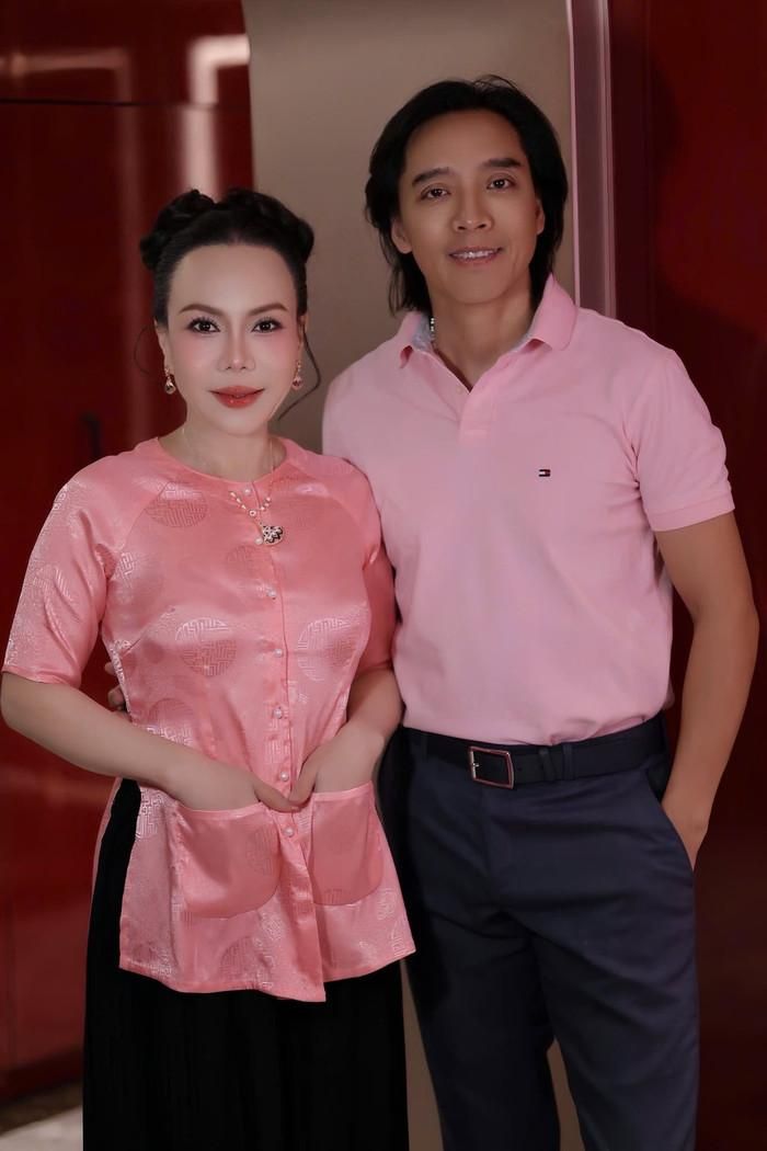 Việt Hương dành lời chúc cho chồng nhân dịp Ngày của Cha (Ảnh: FBNV).