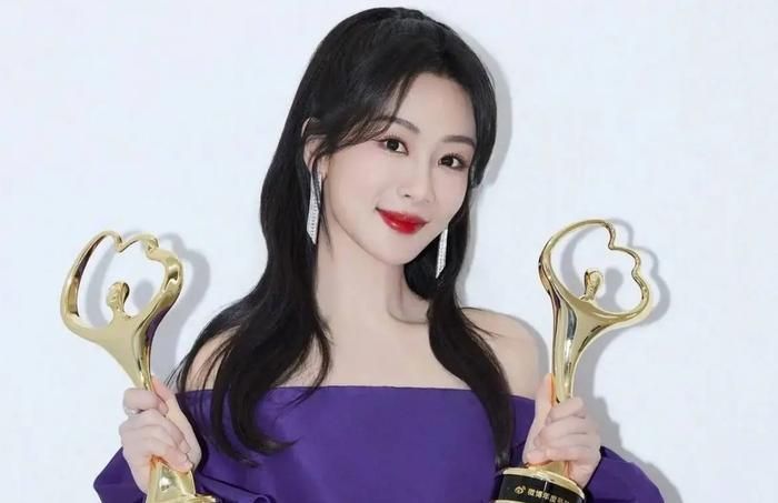 Dương Tử muốn dành nhiều thời gian hơn cho việc nghiên cứu vai diễn và nâng cao kỹ năng diễn xuất. Ảnh: Sohu