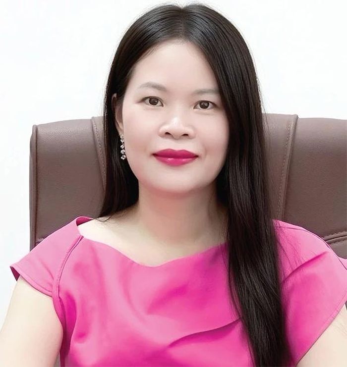 PV: Theo bà, sự phát triển của AI đang đặt ra những yêu cầu mới như thế nào đối với việc đào tạo nguồn nhân lực báo chí, truyền thông?